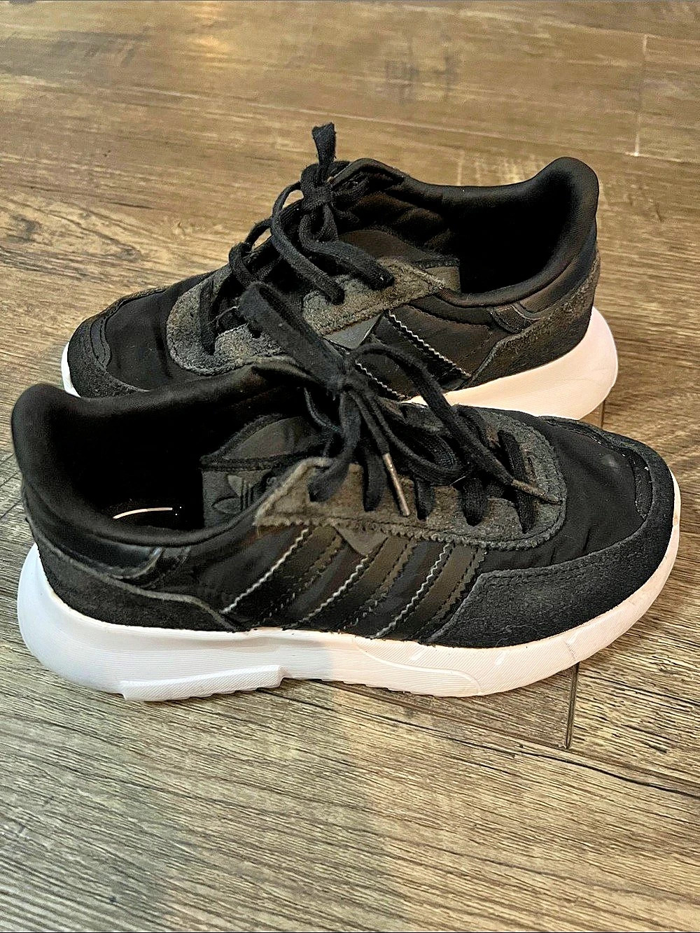 adidas OrthoLite Black & White Sneakers US 2